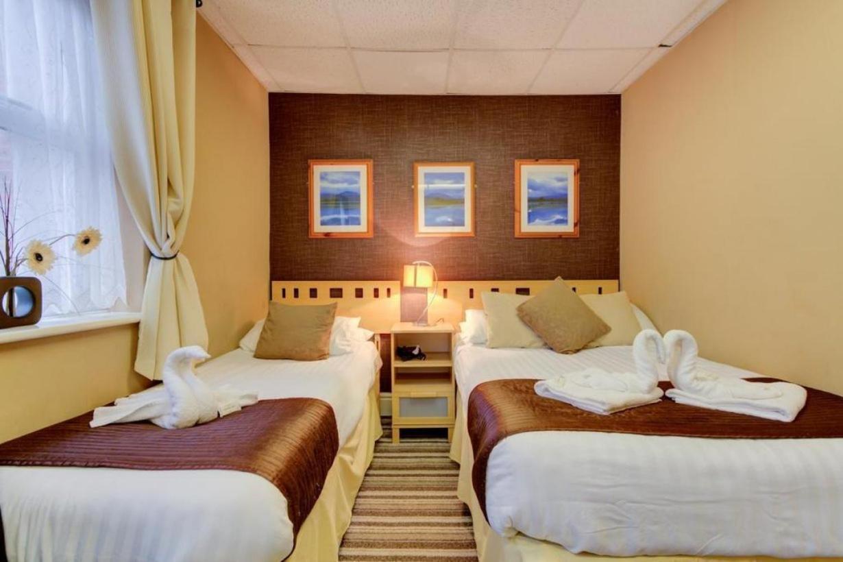 Lyndawn Hotel Μπλάκπουλ Εξωτερικό φωτογραφία