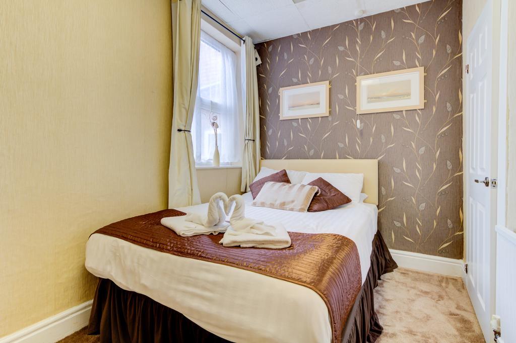 Lyndawn Hotel Μπλάκπουλ Εξωτερικό φωτογραφία